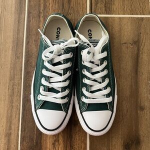 Converse Women's Chuck Taylor All Star Shoes (6.5 US)
